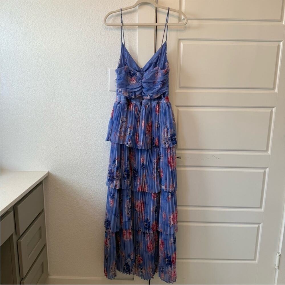 NEW Astr Daytona Floral Dress Medium - Picture 4 of 7